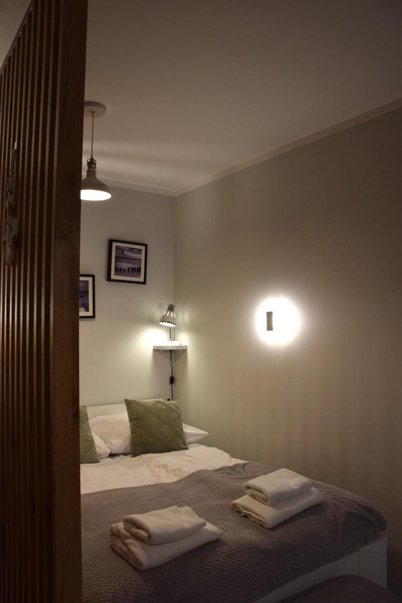 Apartament W Niechorzu Przy Latarni Z Garazem ニエホジェ エクステリア 写真
